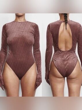 SKIMS VELVET LOGO Gloved Open Back Bodysuit - SIENNA NWT